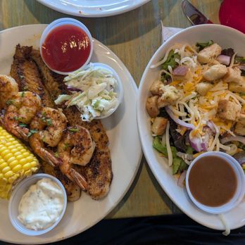 Dead Fish Grill - Shrimp & Catfish Blackened + Side House Salad - American Near Me - Belton, Texas