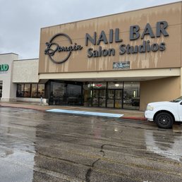 Exterior outside entrance of Domain Nail Bar and Salon Studios - Houston, Texas Exterior outside entrance of Domain Nail Bar and Salon Studios - Houston, Texas