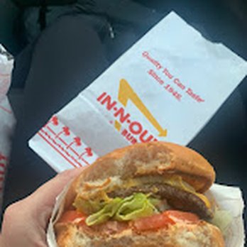 In-N-Out Burger - classic cheeseburger - Burgers Near Me - Westminster, California In-N-Out Burger - classic cheeseburger - Burgers Near Me - Westminster, California
