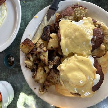 Red Apple Cafe - Crab cake Benedict - Breakfast & Brunch Near Me - Fresno, California Red Apple Cafe - Crab cake Benedict - Breakfast & Brunch Near Me - Fresno, California
