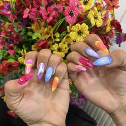 Lush Nail Studio