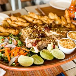 Sunset Plaza Beach Resort & Spa - Fresh-caught mahi