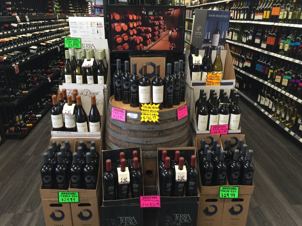 CHE’S LIQUORS Updated September 2024 22 Photos 300 Eliot St