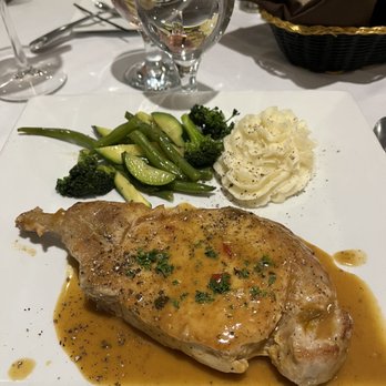 La Fontana Sorellena - Pork chop - Italian Near Me - Staten Island, New York La Fontana Sorellena - Pork chop - Italian Near Me - Staten Island, New York