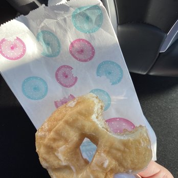 Simply Splendid Donuts And Kolaches - Glazed donut - Donuts Near Me - Katy, Texas Simply Splendid Donuts And Kolaches - Glazed donut - Donuts Near Me - Katy, Texas