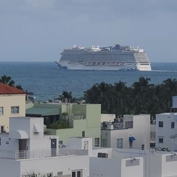 Moxy Miami South Beach - Rooftop View - Hotels Near Me - Miami Beach, Florida