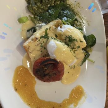 The Endive Eatery - Eggs Benedict homemade habanero sauce and spinach - New American Near Me - Richland, Washington