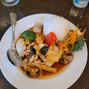 Thai In Love - Spicy Thai basil chicken - Thai Near Me - Thomaston, Connecticut Thai In Love - Spicy Thai basil chicken - Thai Near Me - Thomaston, Connecticut