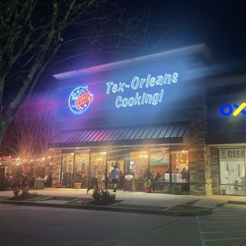 BB's Tex-Orleans - Nice location, kinda small on the inside but lots of outdoor seating. - Cajun/Creole Near Me - Houston, Texas