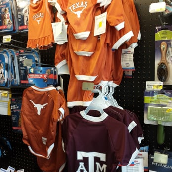 Tomlinson's - Gear - Pet Stores Near Me - Lakeway, Texas Tomlinson's - Gear - Pet Stores Near Me - Lakeway, Texas