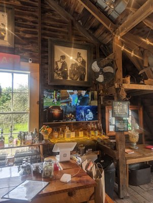 Apple Dave's Distillery by null