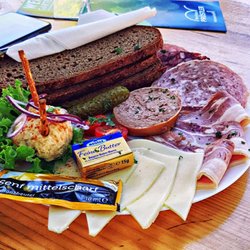 Weinhaus Pröstler - Brotzeit Teller (03/2024)