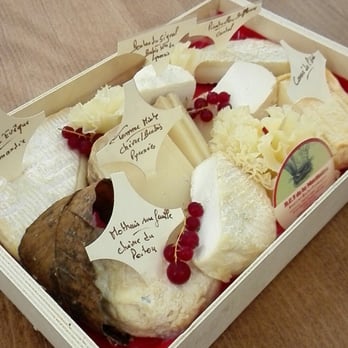 Le Jeu de Quilles - Le plateau de fromages juste dingue - Wine Bars Near Me - Lyon, 69 Le Jeu de Quilles - Le plateau de fromages juste dingue - Wine Bars Near Me - Lyon, 69