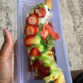 MK's Sushi - Reggae Roll (so pretty) - Sushi Bars Near Me - Bedford, Texas