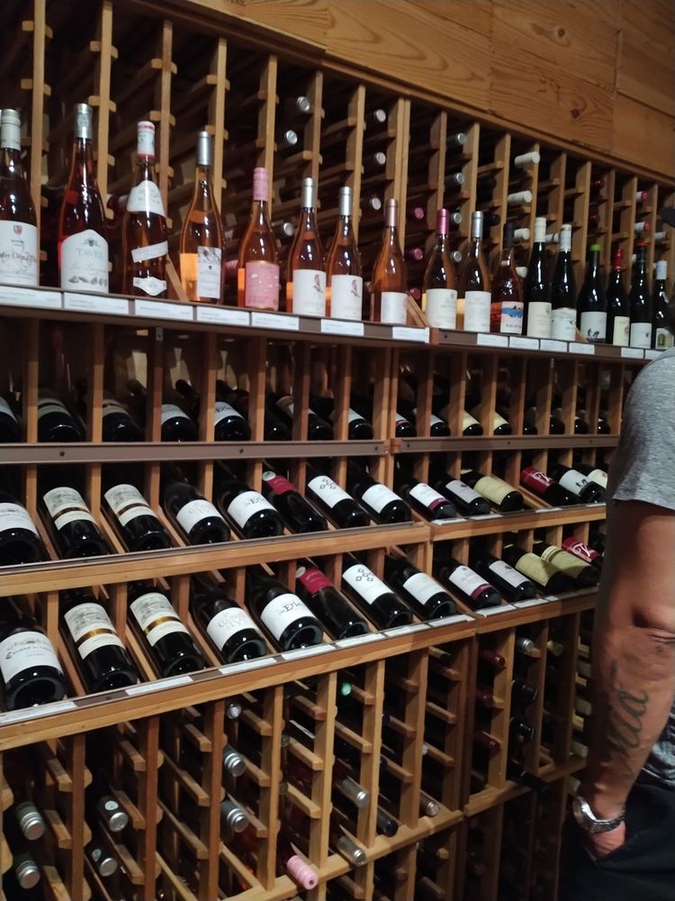 BEAUNE’S WINE BAR 15 Photos & 14 Reviews 2009 N 22nd St, Tampa