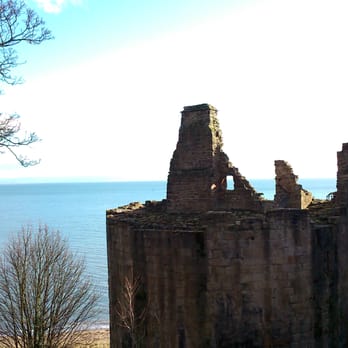 Ravenscraig Castle - Landmarks & Historical Buildings Near Me - Kirkcaldy, FIF