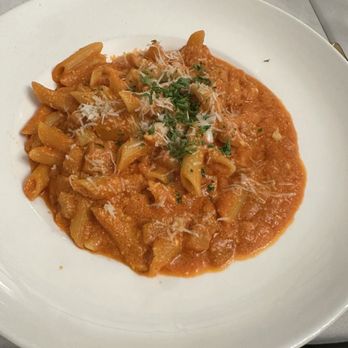 La Dolce Vita - Italian Near Me - Detroit, Michigan
