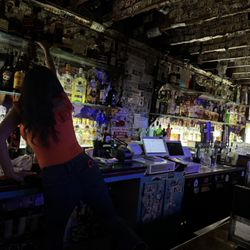 The Haunted Head Saloon - Bar