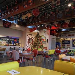 Elvis's Bar and Grill - Elvis dining area