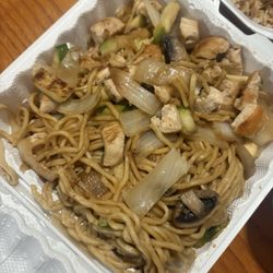 Chicken yakisoba