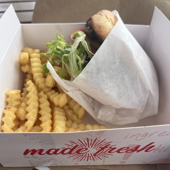 iniBurger - Burgers Near Me - Santa Clara, California