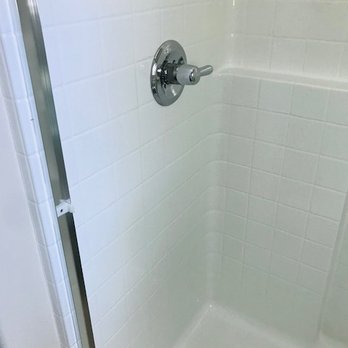 Pacific Coast Cleaning Company - bathroom deep clean (3) - Carpet Cleaning Near Me - Wildomar, California