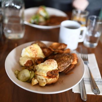 Benedict's - Southern Hot Chicken Benedict w/ Potatoes - Breakfast & Brunch Near Me - Wayzata, Minnesota Benedict's - Southern Hot Chicken Benedict w/ Potatoes - Breakfast & Brunch Near Me - Wayzata, Minnesota