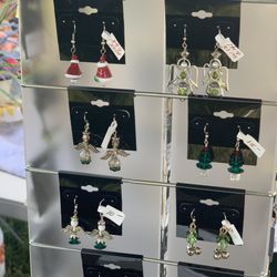 Granny's Dime - Hand crafted jewelry using natural stones, glass beads, and more!
