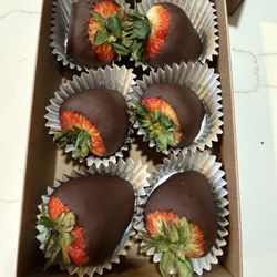 Edible Arrangements - Free birthday 6 count chocolate dipped strawberries.