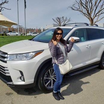 Dublin Toyota - My wife taking delivery of her 2019 Highlander Hybrid XLE. - Car Dealers Near Me - Dublin, California Dublin Toyota - My wife taking delivery of her 2019 Highlander Hybrid XLE. - Car Dealers Near Me - Dublin, California
