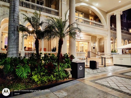 Moana Surfrider, A Westin Resort & Spa, Waikiki Beach by null