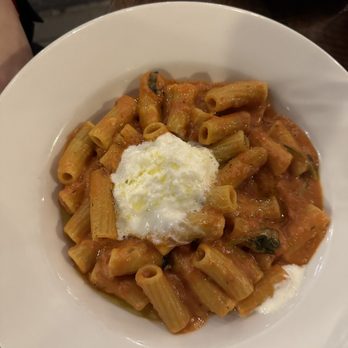 Maccheroni Republic - Rigatoni Pom'Amore - Italian Near Me - Los Angeles, California