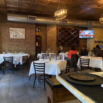 Enzo's - Dining room - Italian Near Me - Bronx, New York