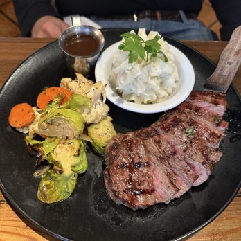 Sur at The Barnyard - Hoisin Glazed Skirt Steak Dinner - New American Near Me - Carmel, California Sur at The Barnyard - Hoisin Glazed Skirt Steak Dinner - New American Near Me - Carmel, California