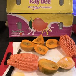 7 out of 11 Alphonso mangoes rotten in our box. Purchased on 6/10.