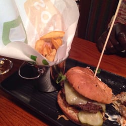 Chico's - Beacon, cheese burger