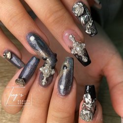 Ting's Beauty Studio - Anime character nail