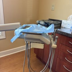 Springhurst Endodontist - Start a pack of instruments just opened.
