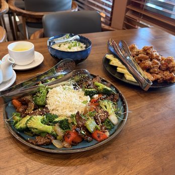 Dragon Garden - Fresh healthy food - Sushi Bars Near Me - Glendale, California