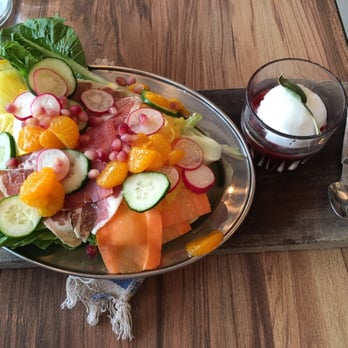 R&B Research Bakery - The surfboard salad ( so-so) - Burgers Near Me - Hong Kong, HK