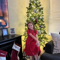 Tres Elegant - Christmas dress