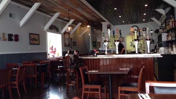 Estelle's Eatery & Bar by null