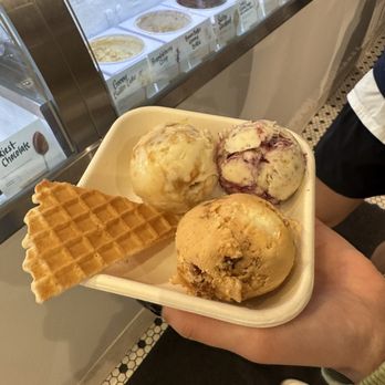 Jeni's Splendid Ice Creams - Ice Cream & Frozen Yogurt Near Me - Austin, Texas