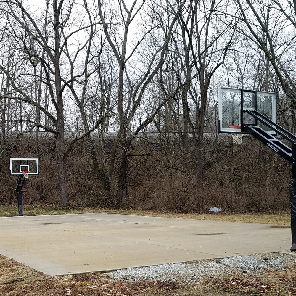 Commons Park - Vernon - basketball court - Parks Near Me - North Vernon, Indiana