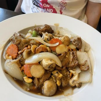 Coconut Thai - Thai Near Me - Edina, Minnesota