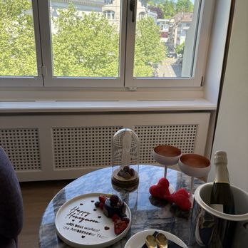 Ambassador - Sweet anniversary gesture upon arrival - Hotels Near Me - Zürich, ZH Ambassador - Sweet anniversary gesture upon arrival - Hotels Near Me - Zürich, ZH