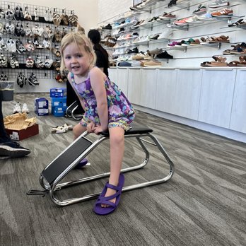 Lucky Feet Shoes - Shoe Stores Near Me - Redlands, California Lucky Feet Shoes - Shoe Stores Near Me - Redlands, California