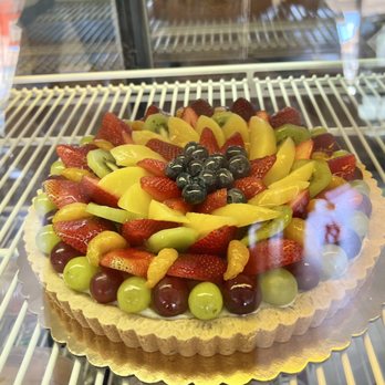 L&E Cafe and More - Homemade fruit tart - my friends loved it - Desserts Near Me - Gustine, California