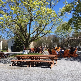Lenz Winery - Wineries Near Me - Peconic, New York