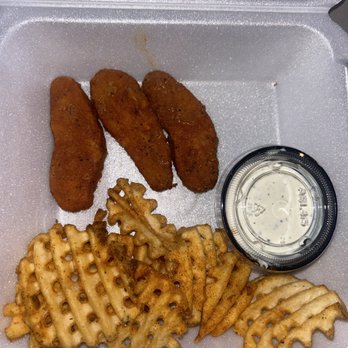 Pluckers Wing Bar - Webster - This is what my food looked like when it was served, I ate one and got a to-go box. View full written review - Chicken Wings Near Me - Webster, Texas Pluckers Wing Bar - Webster - This is what my food looked like when it was served, I ate one and got a to-go box. View full written review - Chicken Wings Near Me - Webster, Texas
